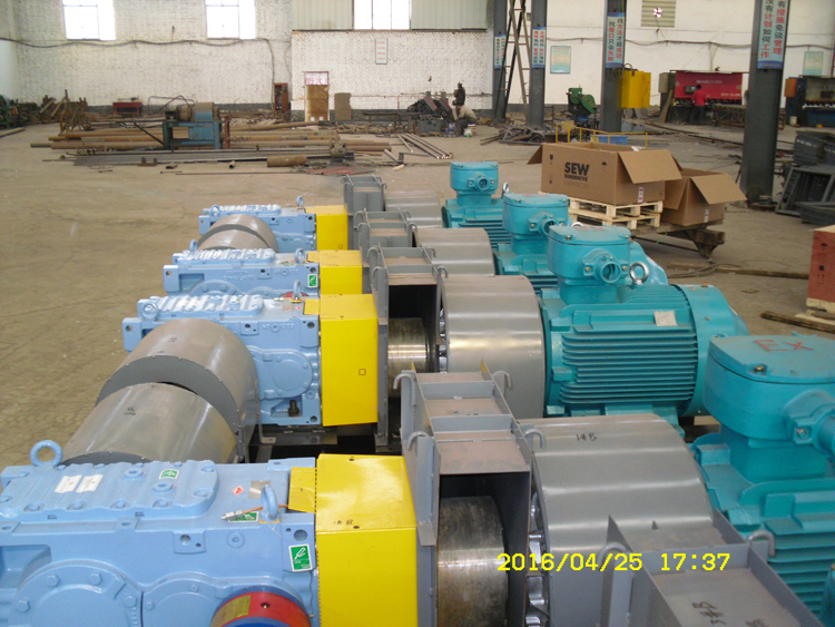 刮板式輸送機(jī) 刮板式輸送機(jī)